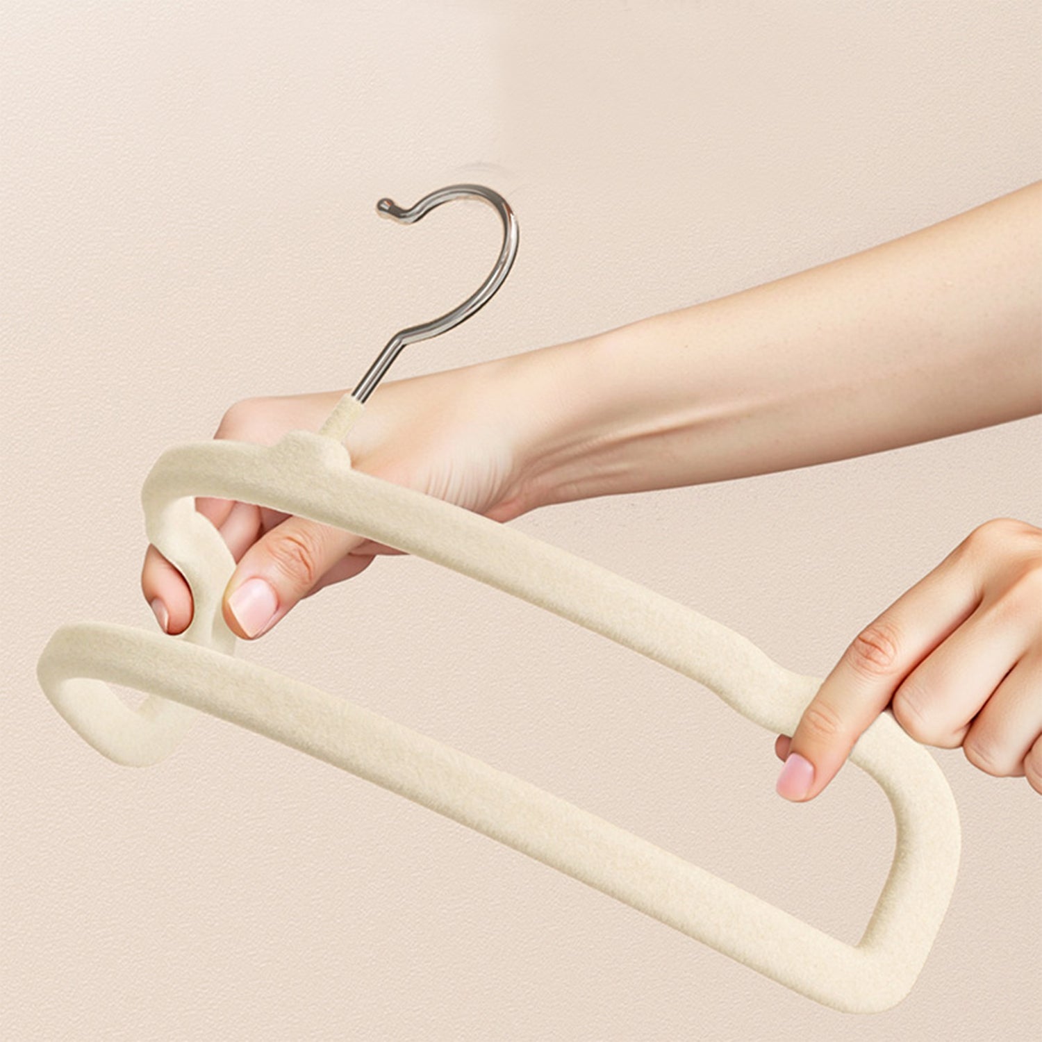 Utopia Home Velvet Hangers 30 Pack - Non-Slip Suit Hangers with 360 Degree Rotatable Hook - for Pants, Coats, Shirts & More