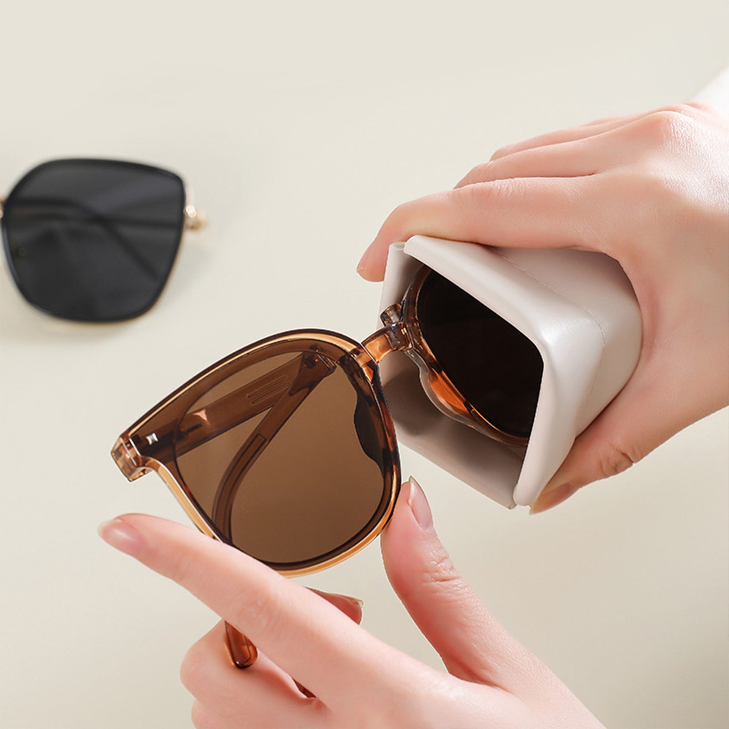 Small Makeup Bag for Purse, Mini Portable Cosmetic Bags for Women, Coin Purse Lipstick Cosmetic Accessories Organizer